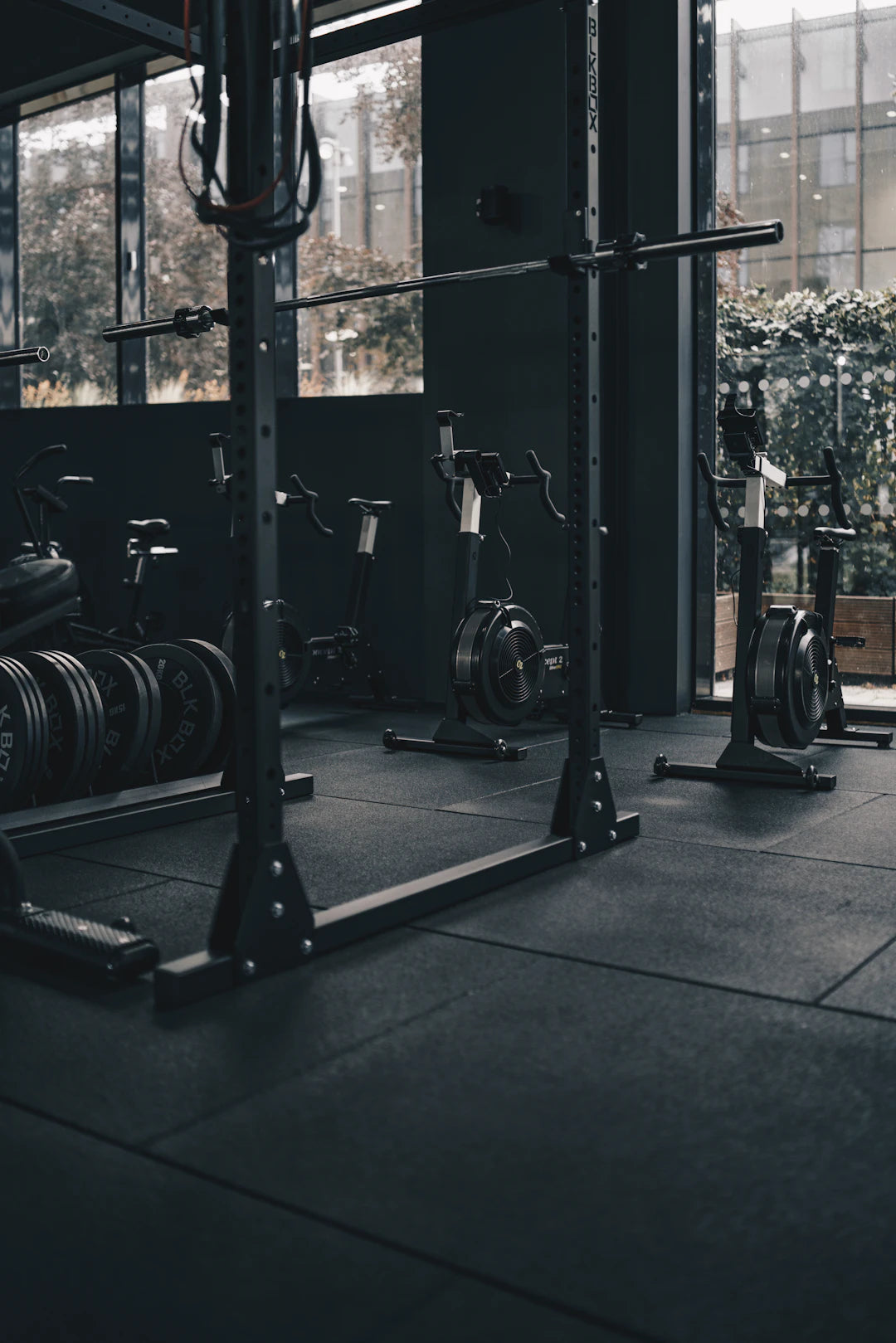 Creating a Balanced Workout Routine with Gym Equipment